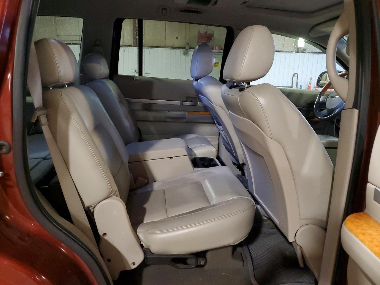 Chrysler Aspen Limited