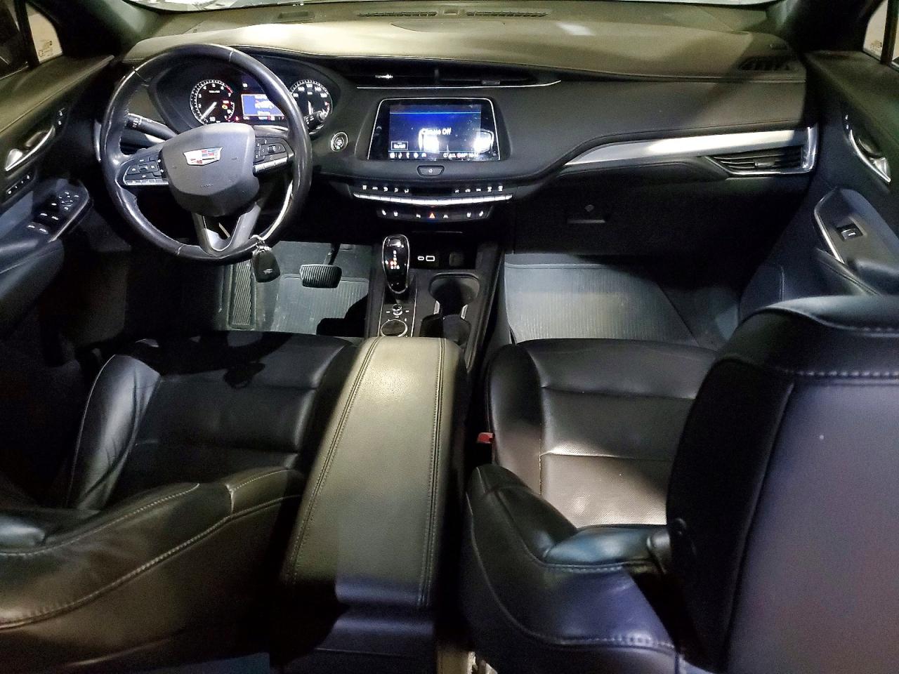 Cadillac XT4 Premium Luxury
