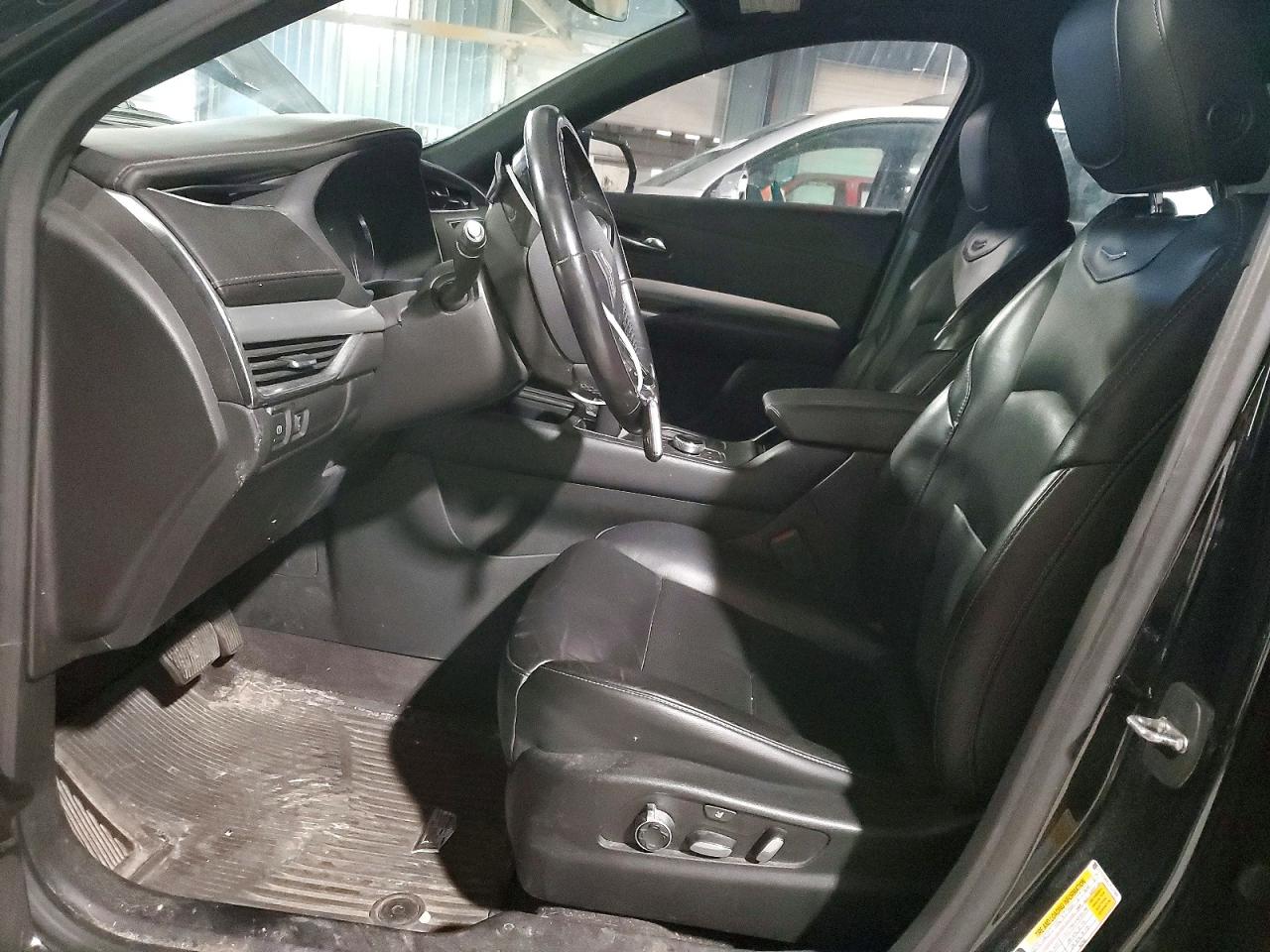 Cadillac XT4 Premium Luxury