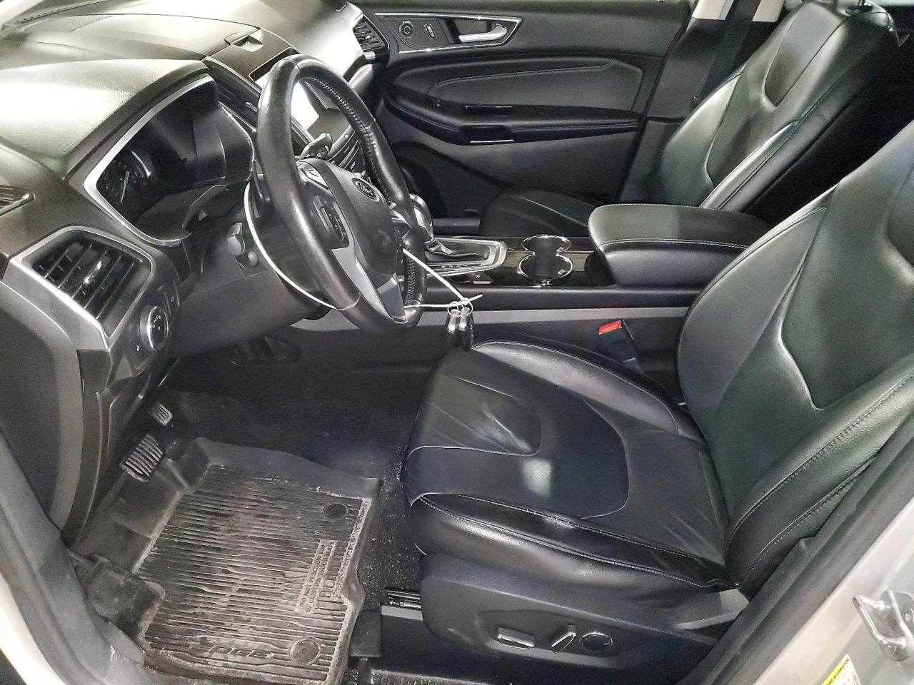 Ford Edge Titanium