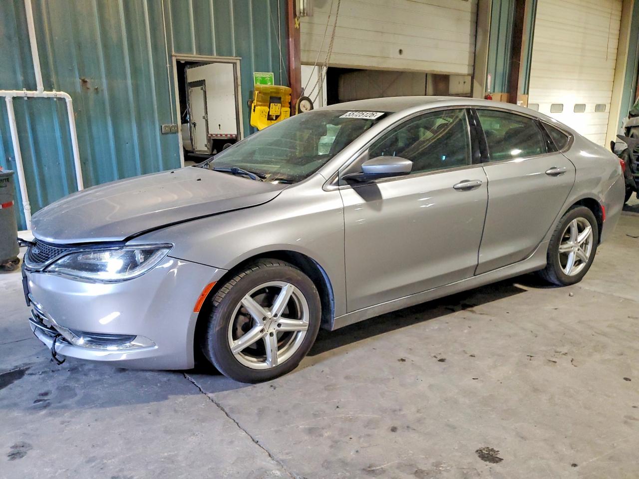 Salvage Chrysler 200 Image