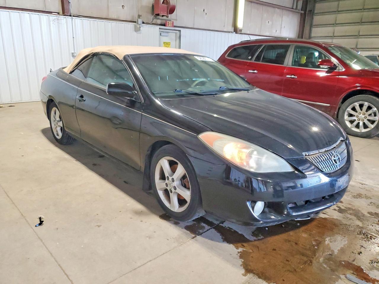 Toyota Camry Sle V6