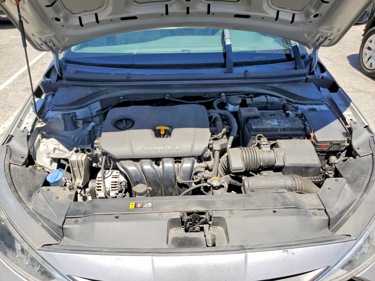 Hyundai ELANTRA Sel