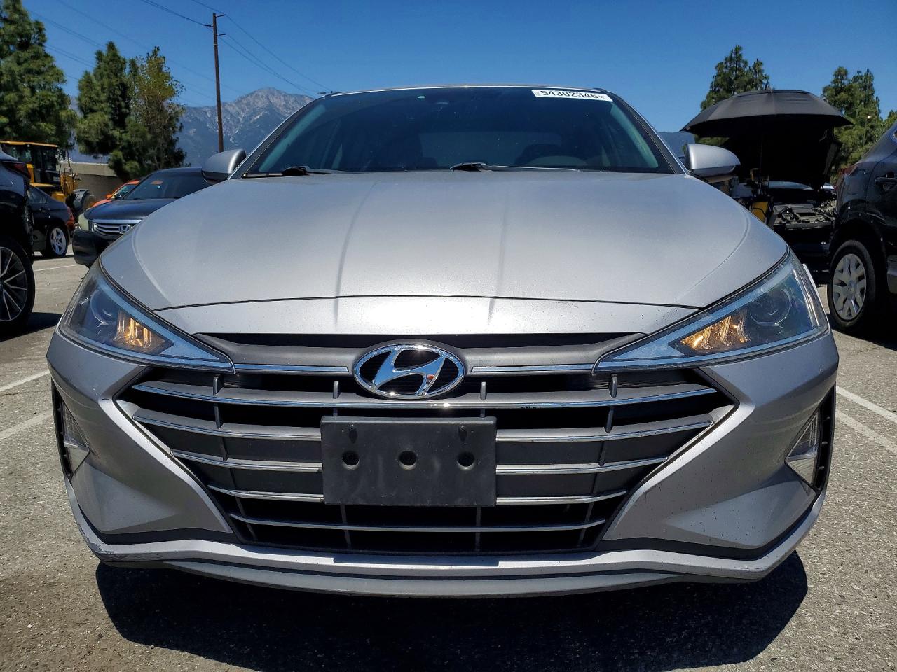 Hyundai ELANTRA Sel