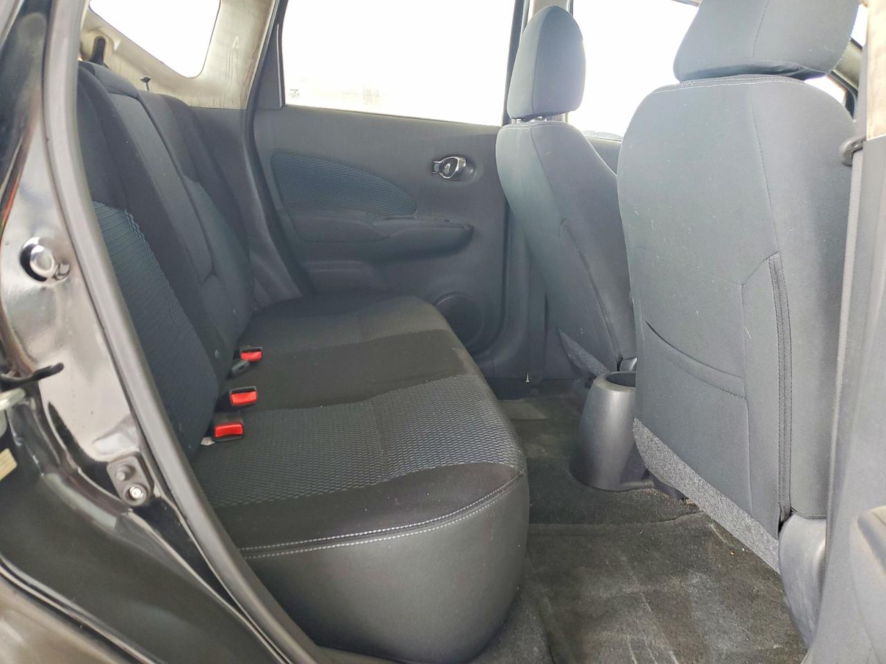 Nissan Versa S