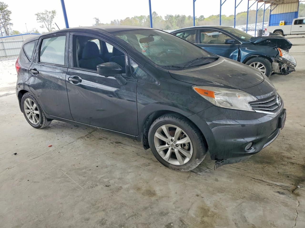 Nissan Versa S