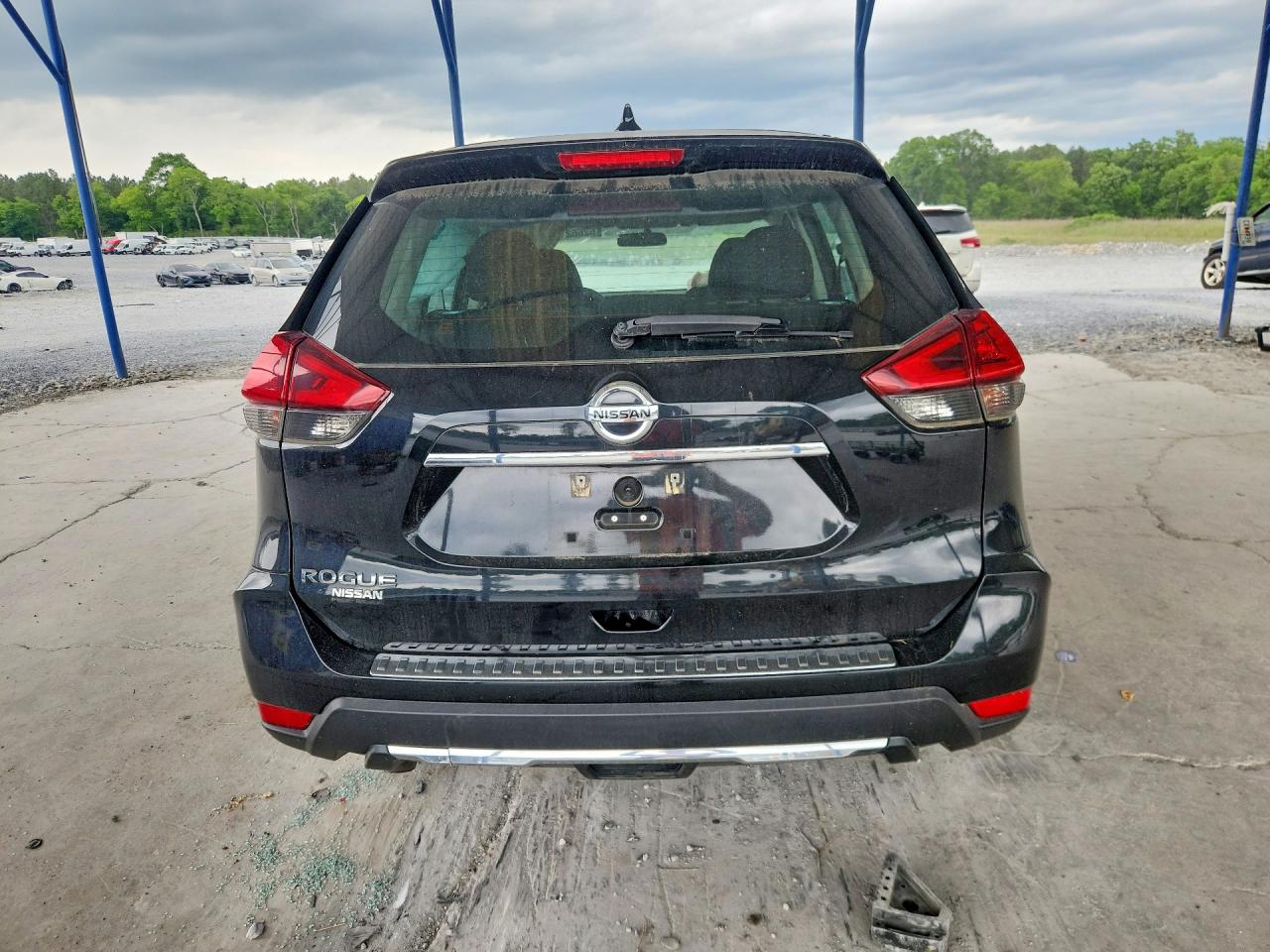 Nissan Rogue S