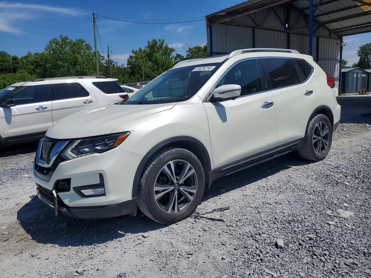 Salvage Nissan Rogue Image
