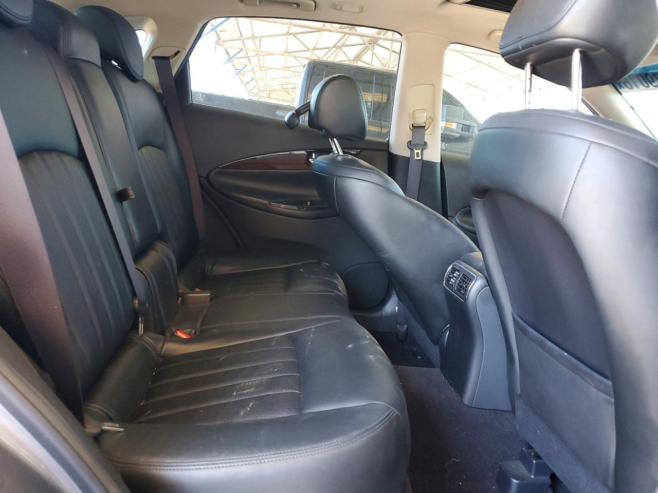 INFINITI Qx Base
