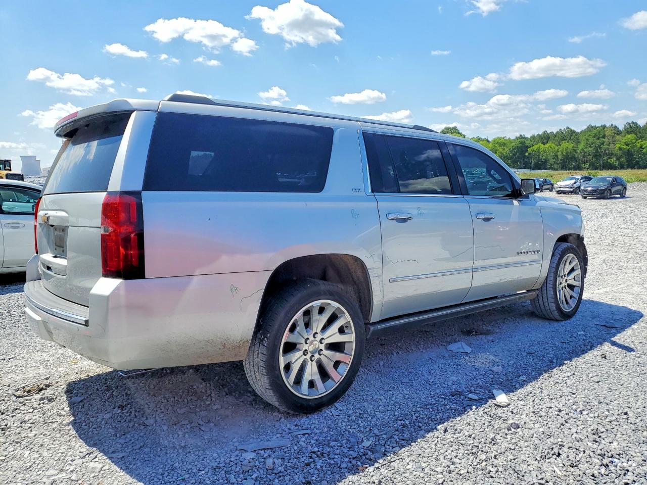 Chevrolet Suburban C1500 Ltz