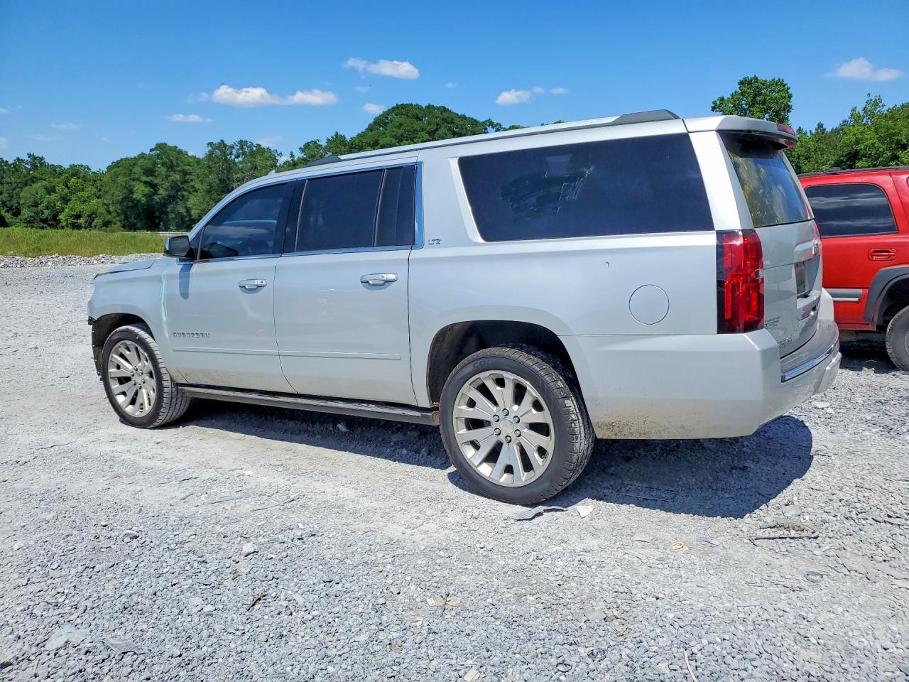 Chevrolet Suburban C1500 Ltz