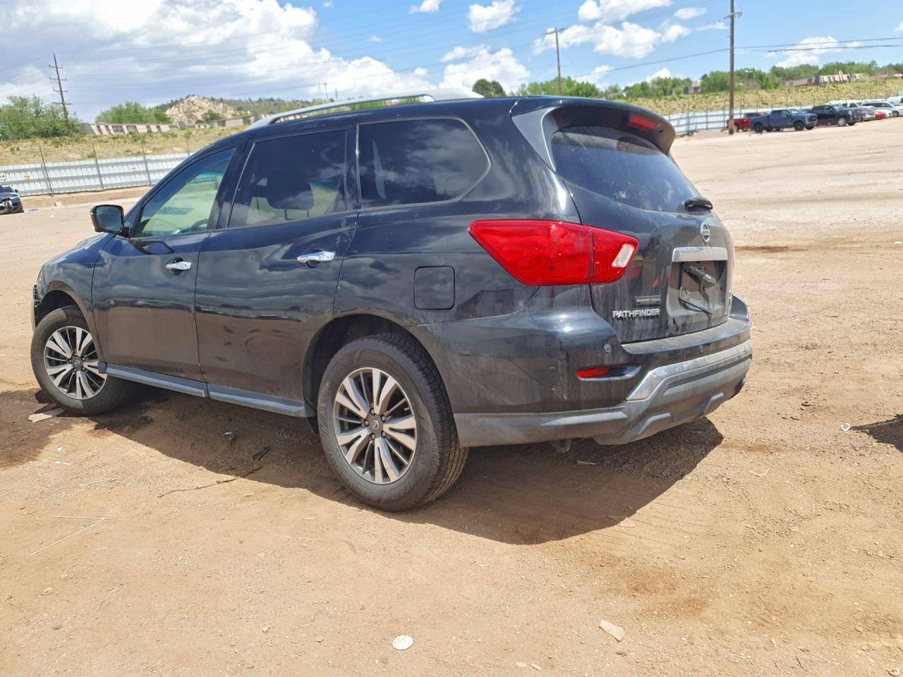 Nissan Pathfinder Sl