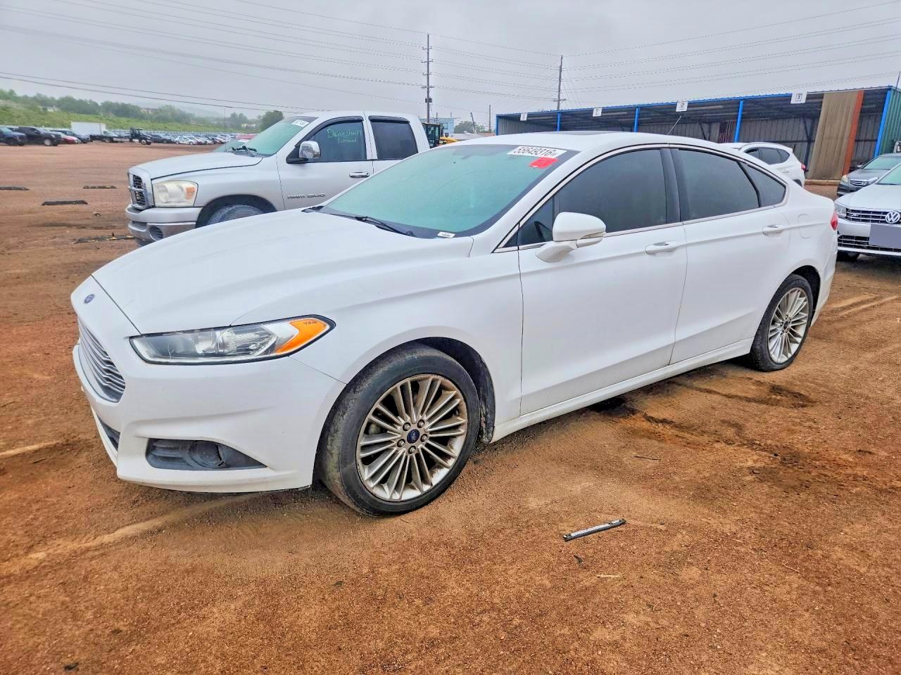 Salvage Ford Fusion Image