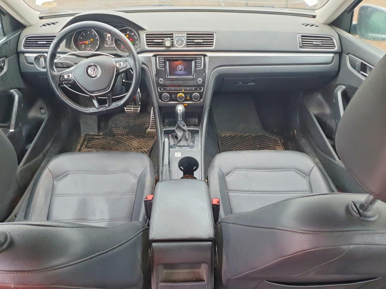 Volkswagen Passat S