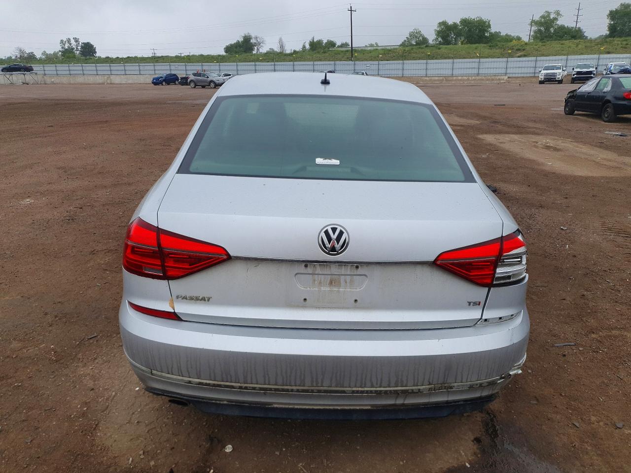 Volkswagen Passat S