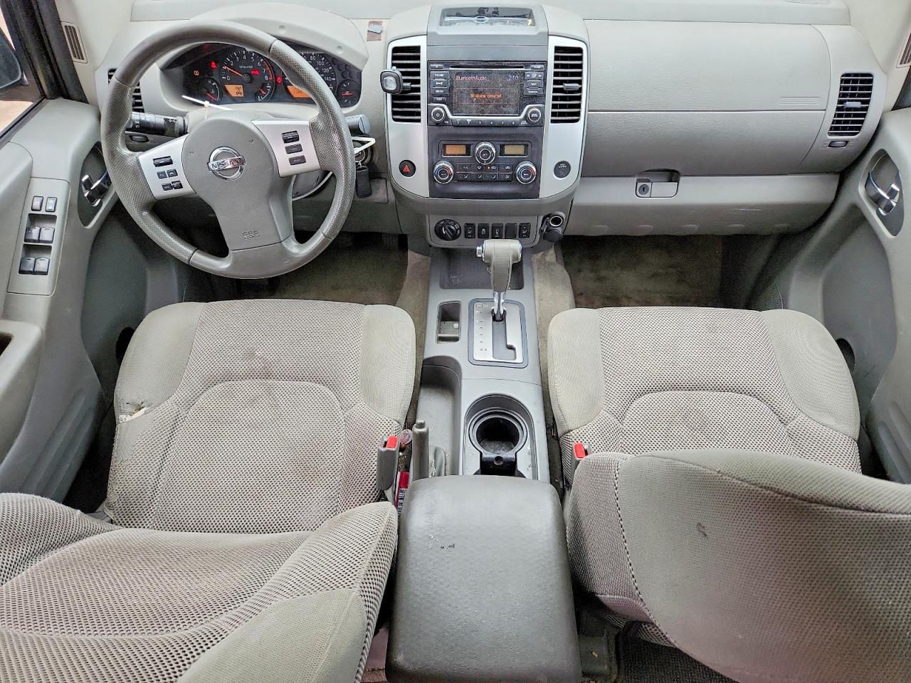 Nissan Frontier S