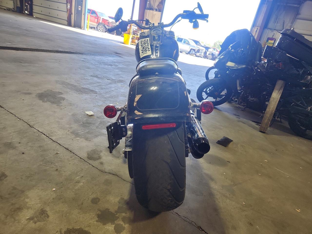 Harley-Davidson Fl