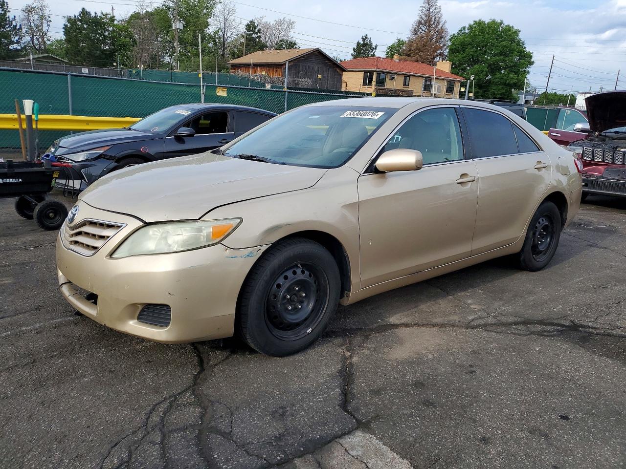 Salvage Toyota Camry Image