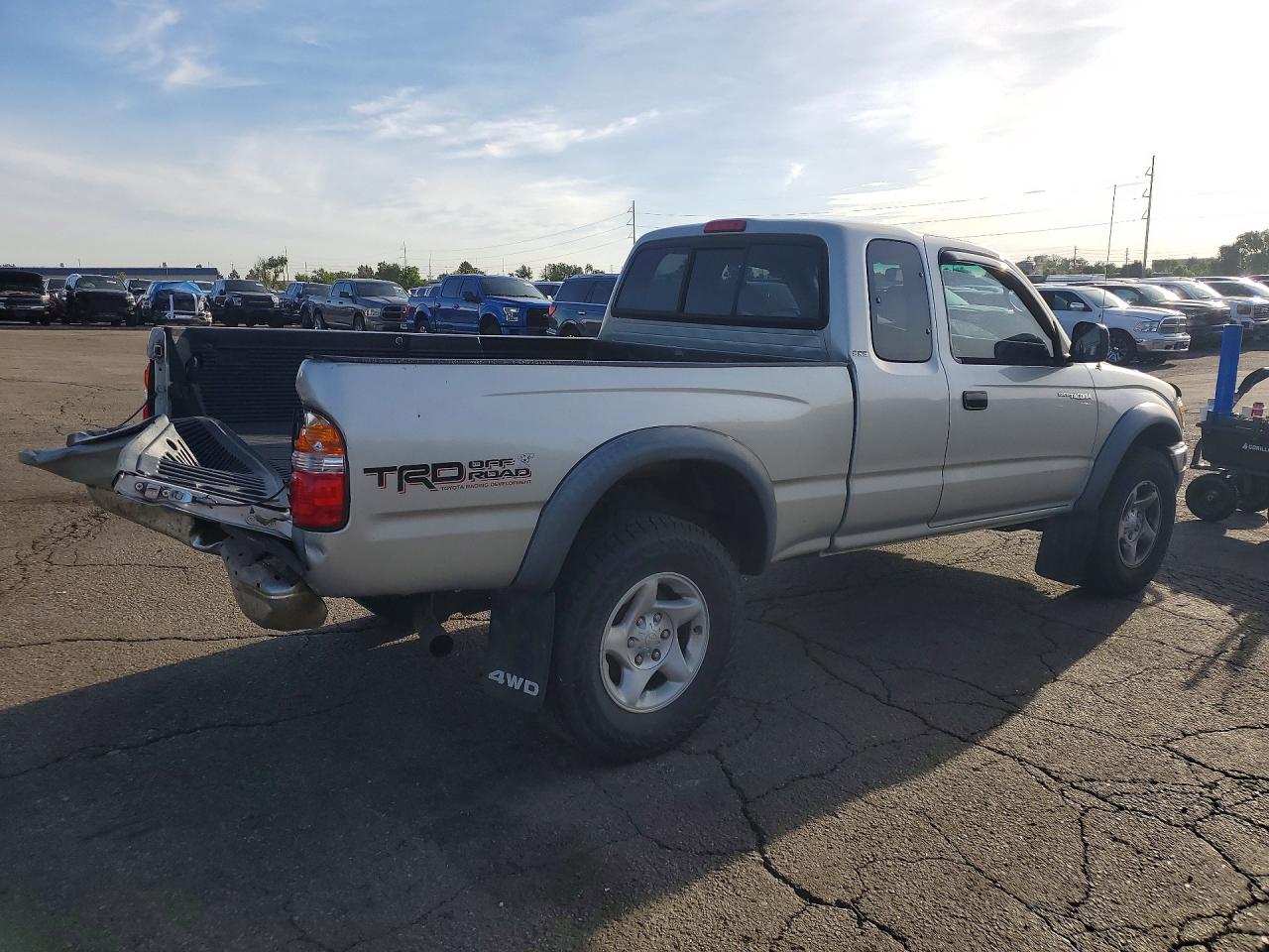 Toyota Tacoma Xtracab
