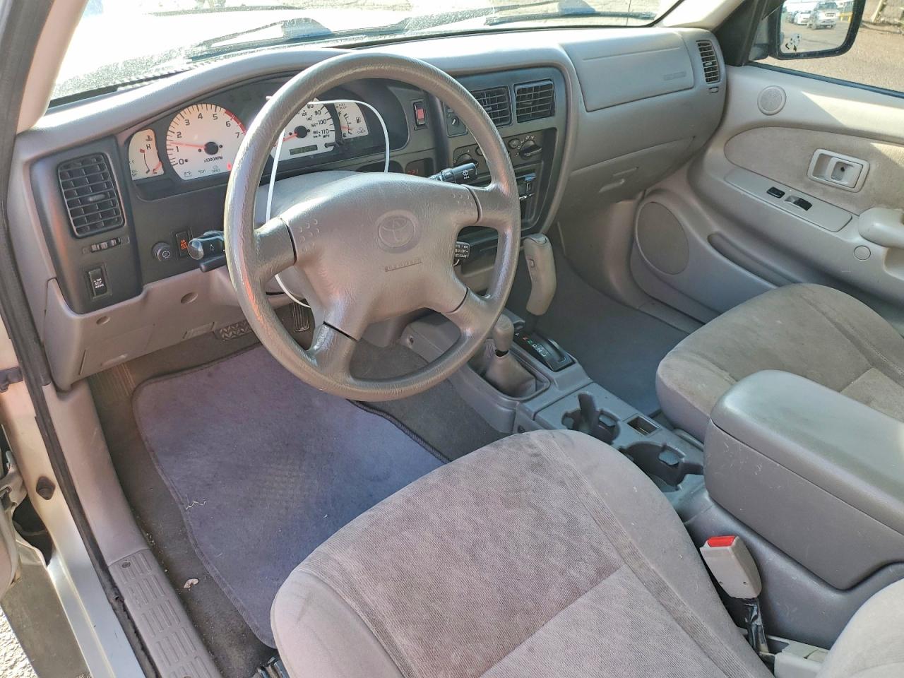 Toyota Tacoma Xtracab