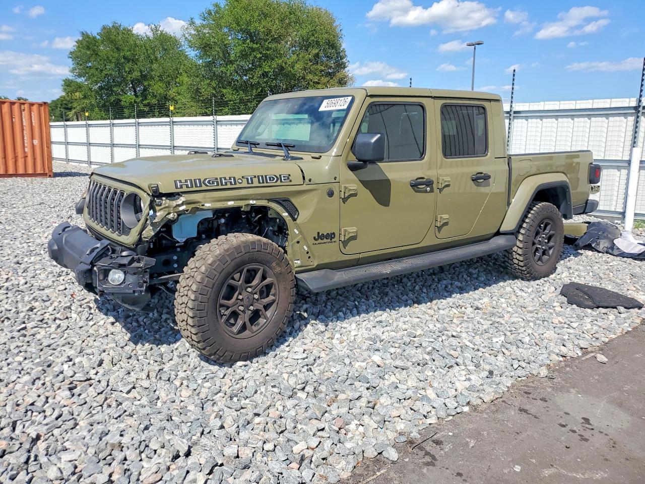 Salvage Jeep Gladiator Image