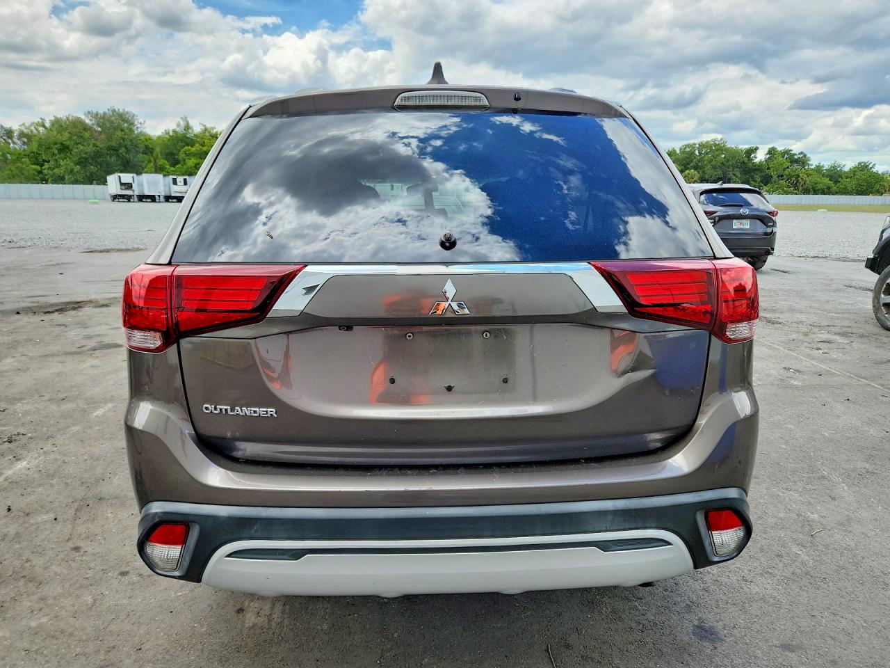 Mitsubishi Outlander Es