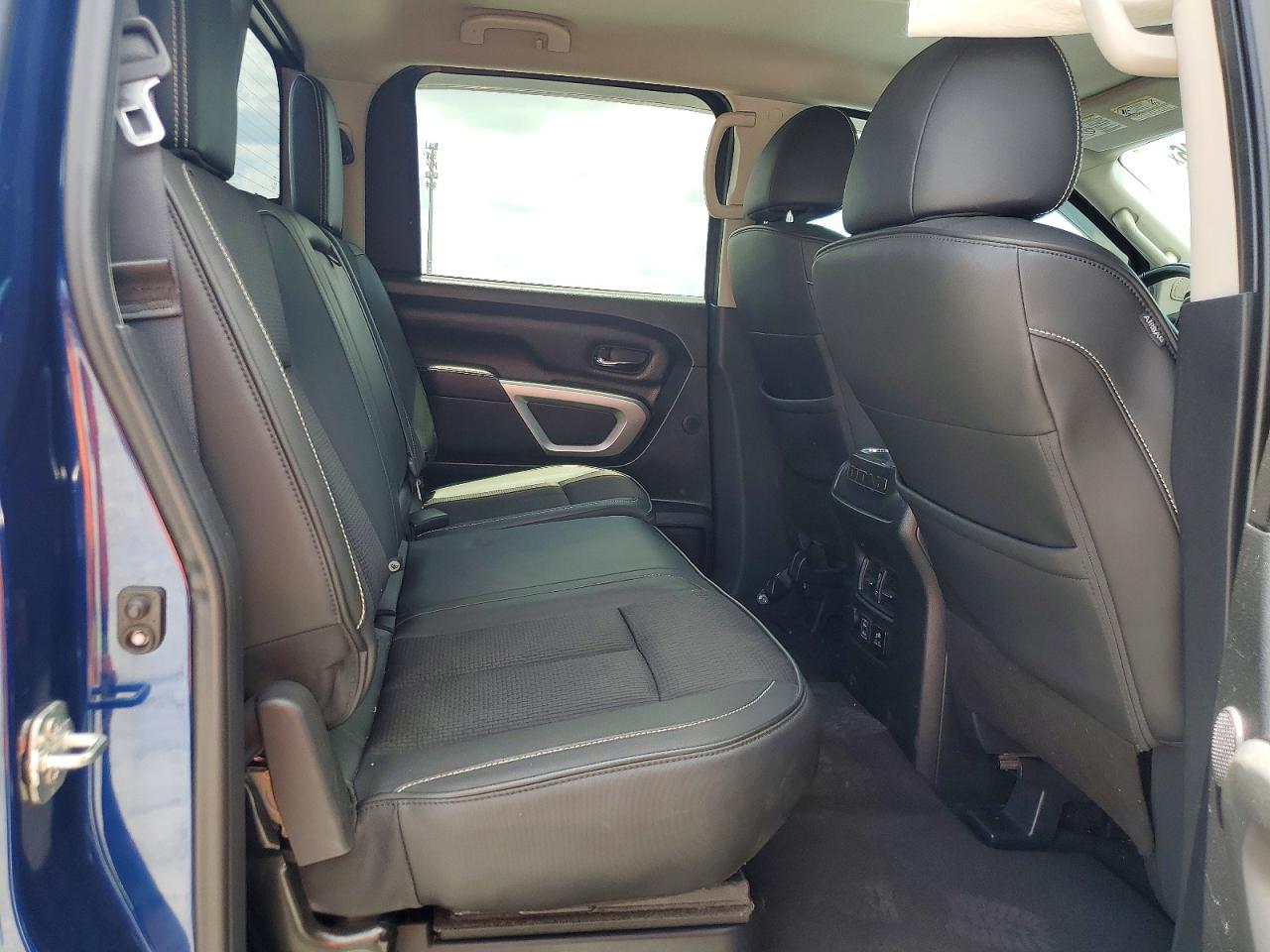 Nissan Titan Pro-4x