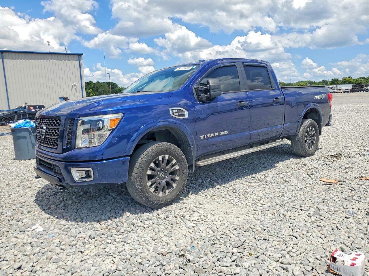 Salvage Nissan Titan Image