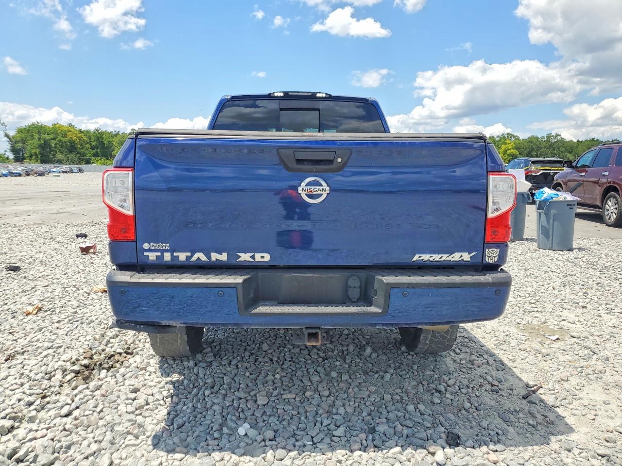 Nissan Titan Pro-4x