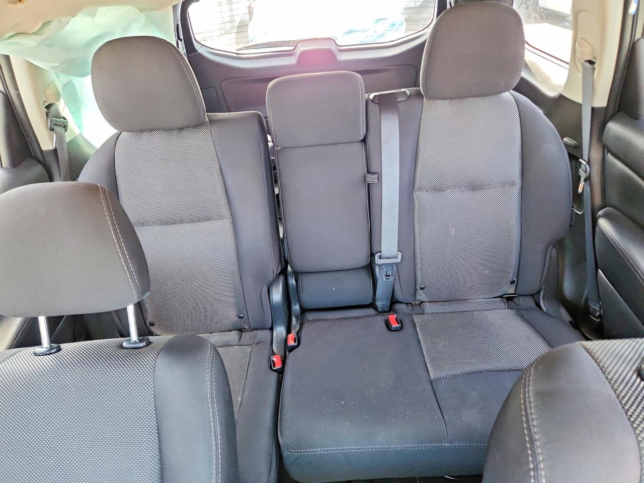 Nissan Pathfinder S