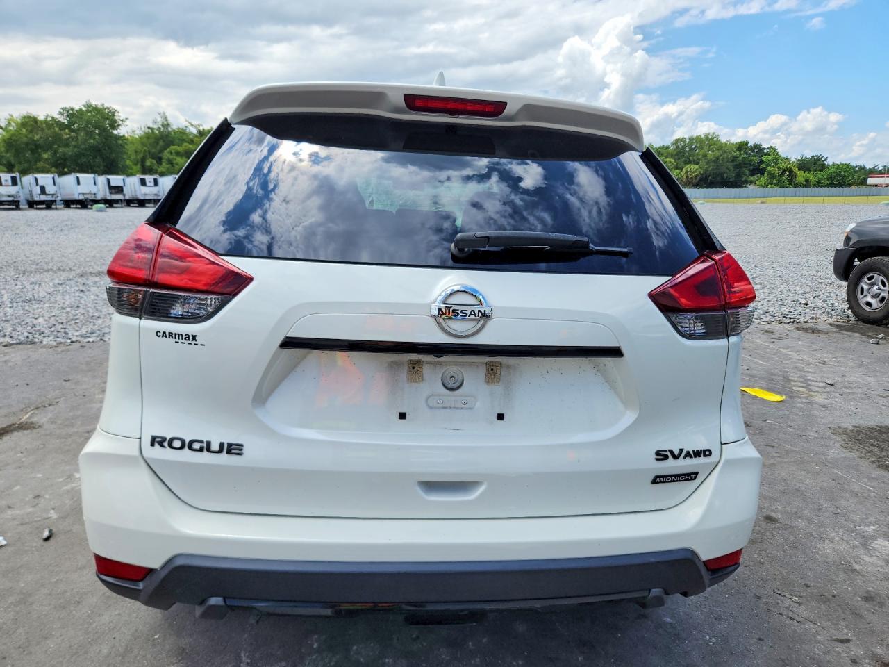 Nissan Rogue Sv