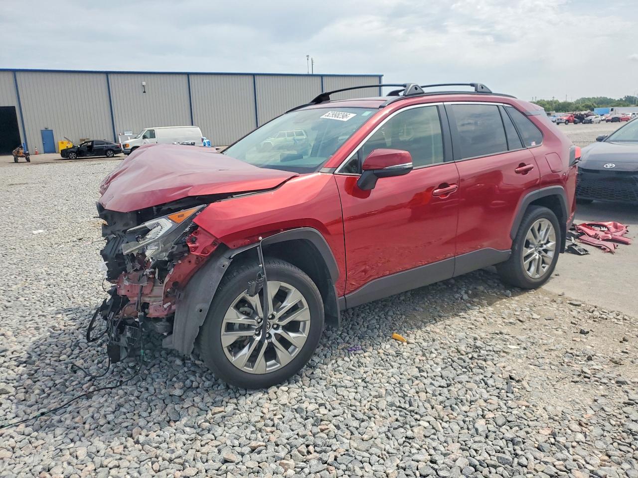 Salvage Toyota RAV4 Image