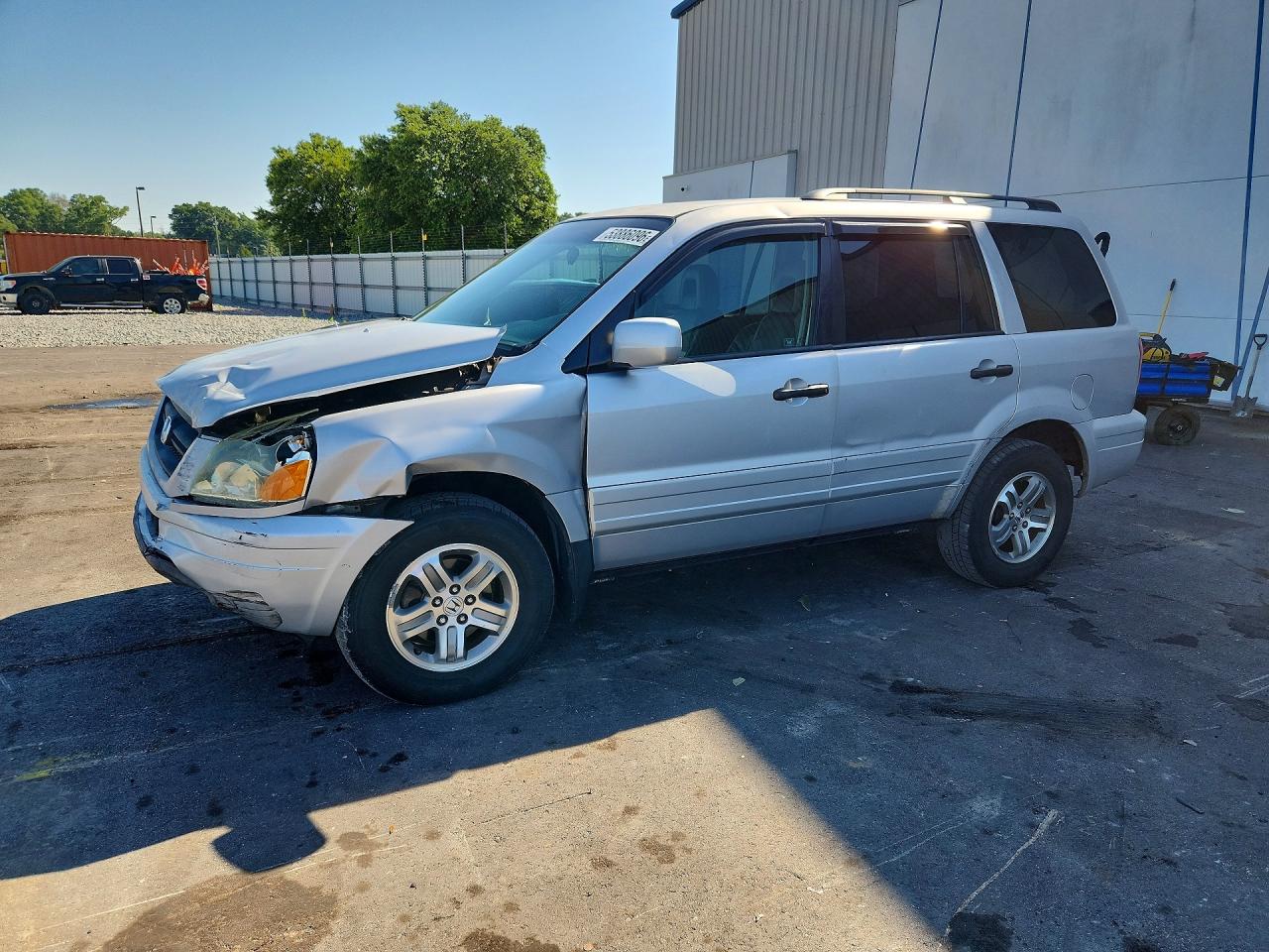 Salvage Honda Pilot Image