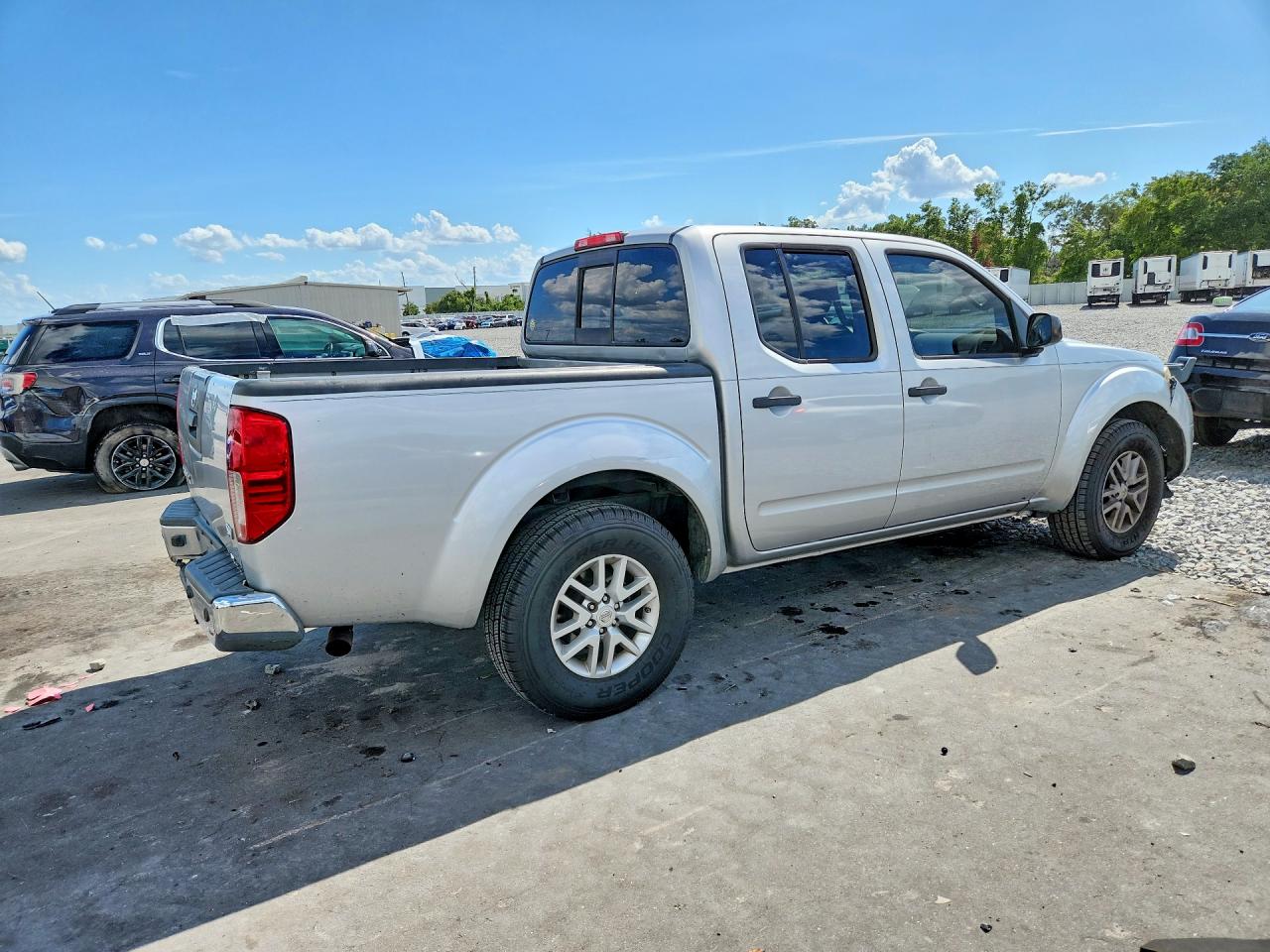 Nissan Frontier S