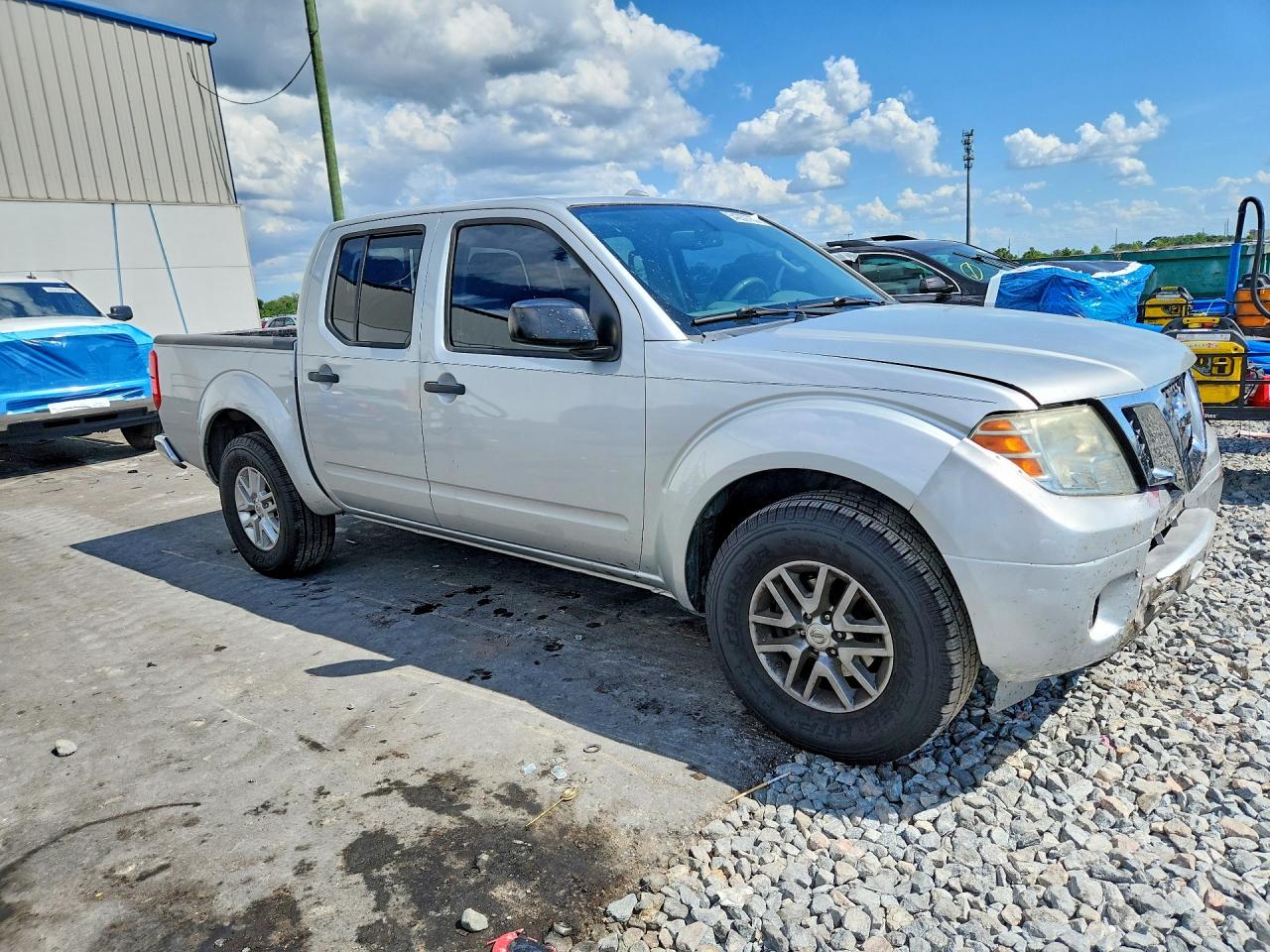 Nissan Frontier S
