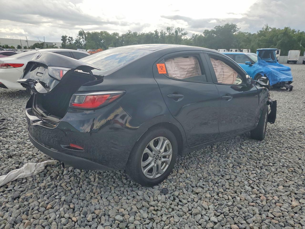 Toyota Yaris Base