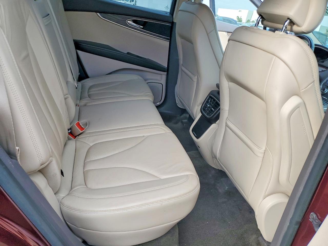 Lincoln MKX Select