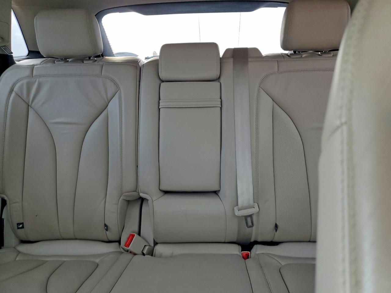 Lincoln MKX Select