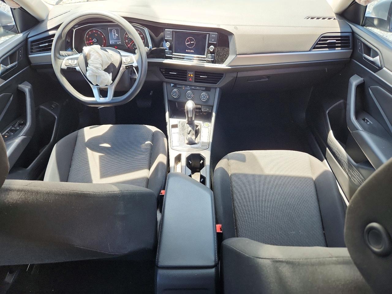 Volkswagen Jetta S