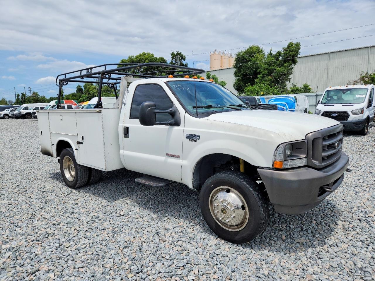 Salvage Ford F-450 Image