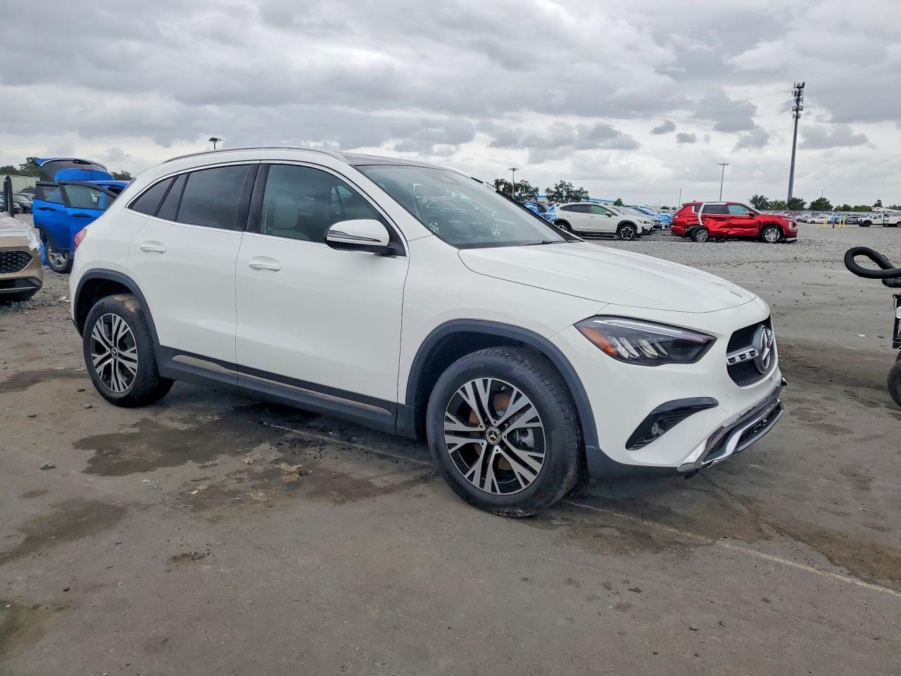 Mercedes-Benz GLA 250 4matic