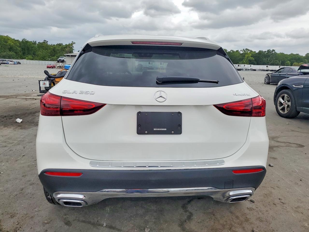 Mercedes-Benz GLA 250 4matic