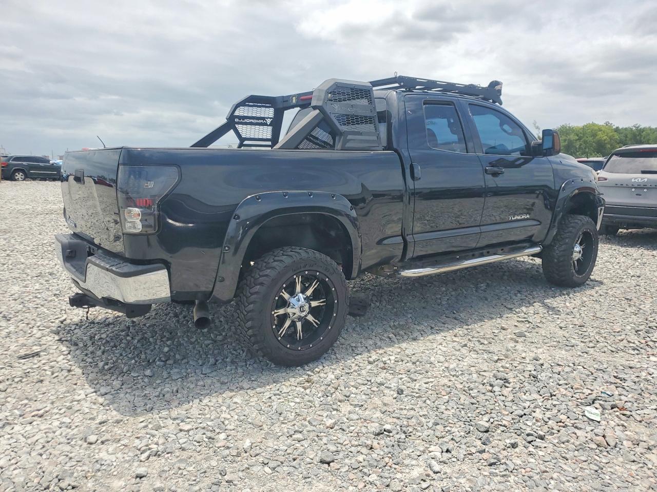 Toyota Tundra Double Cab Sr5