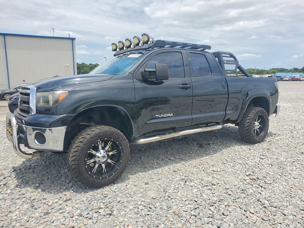 Salvage Toyota Tundra Image