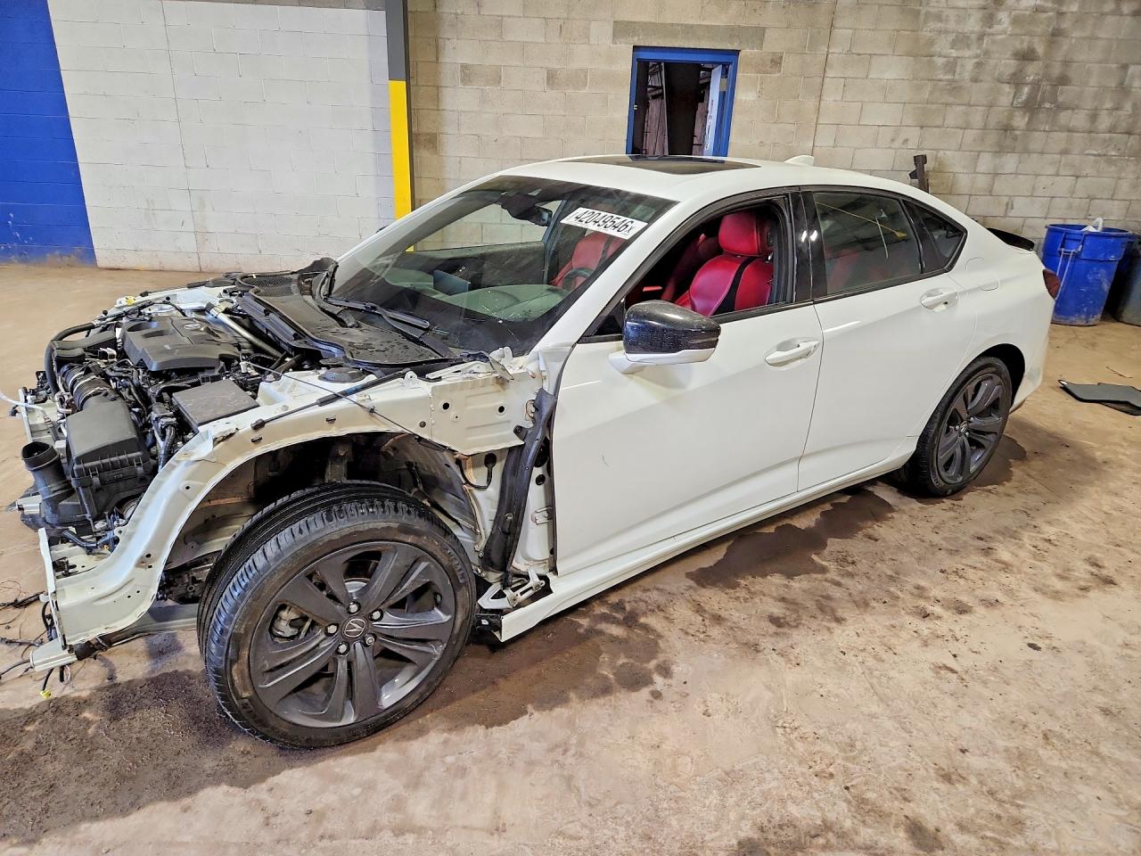 Salvage Acura TLX Image