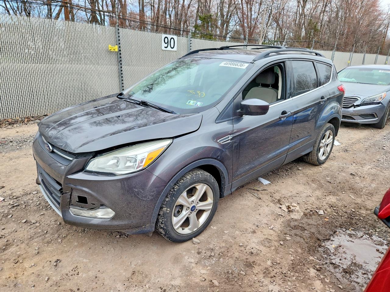 Salvage Ford Escape Image