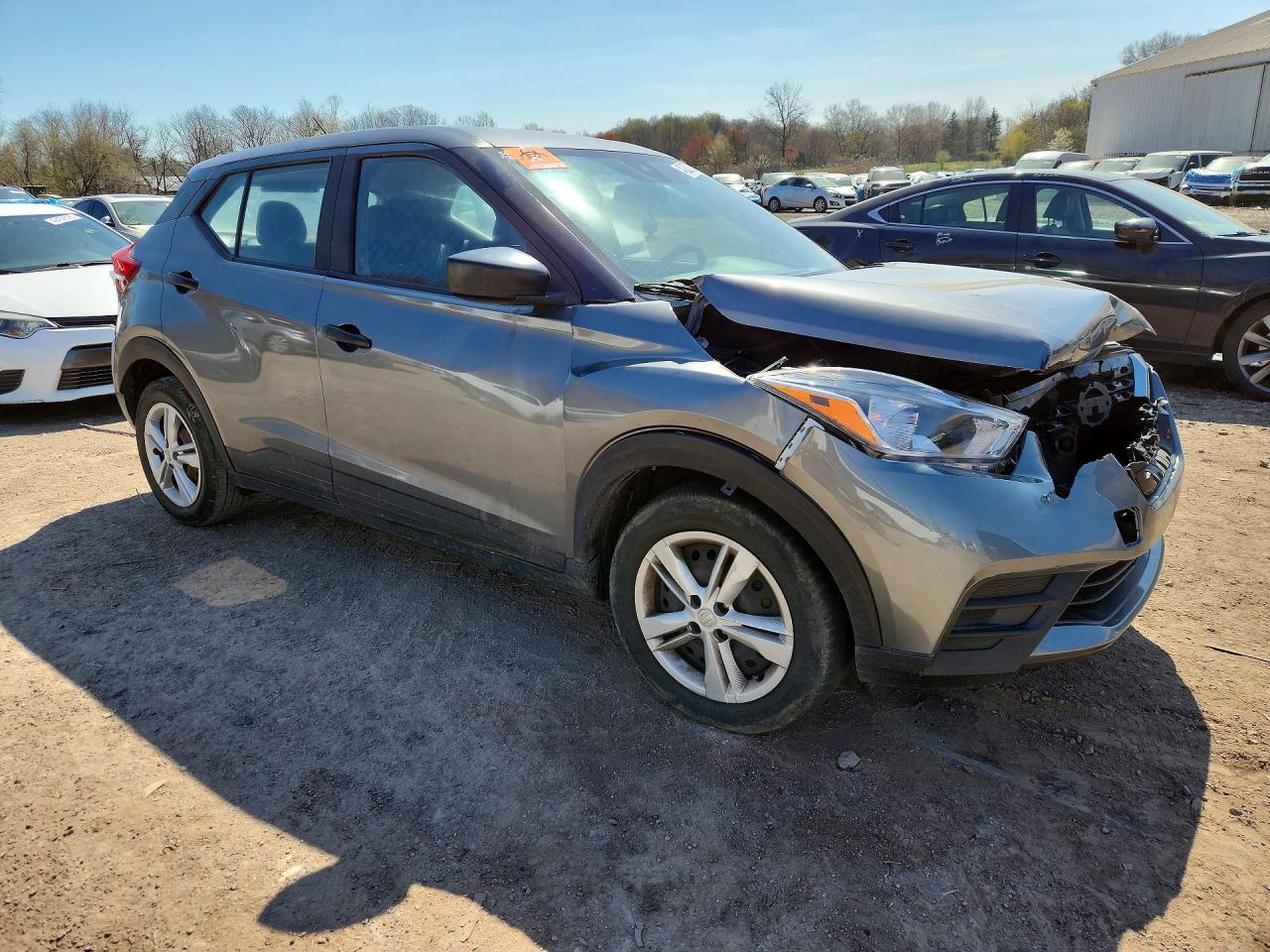 Nissan Kicks S