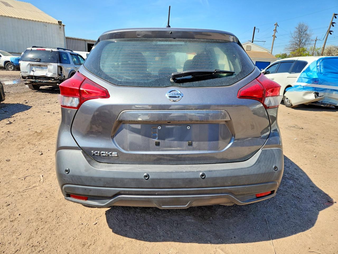 Nissan Kicks S