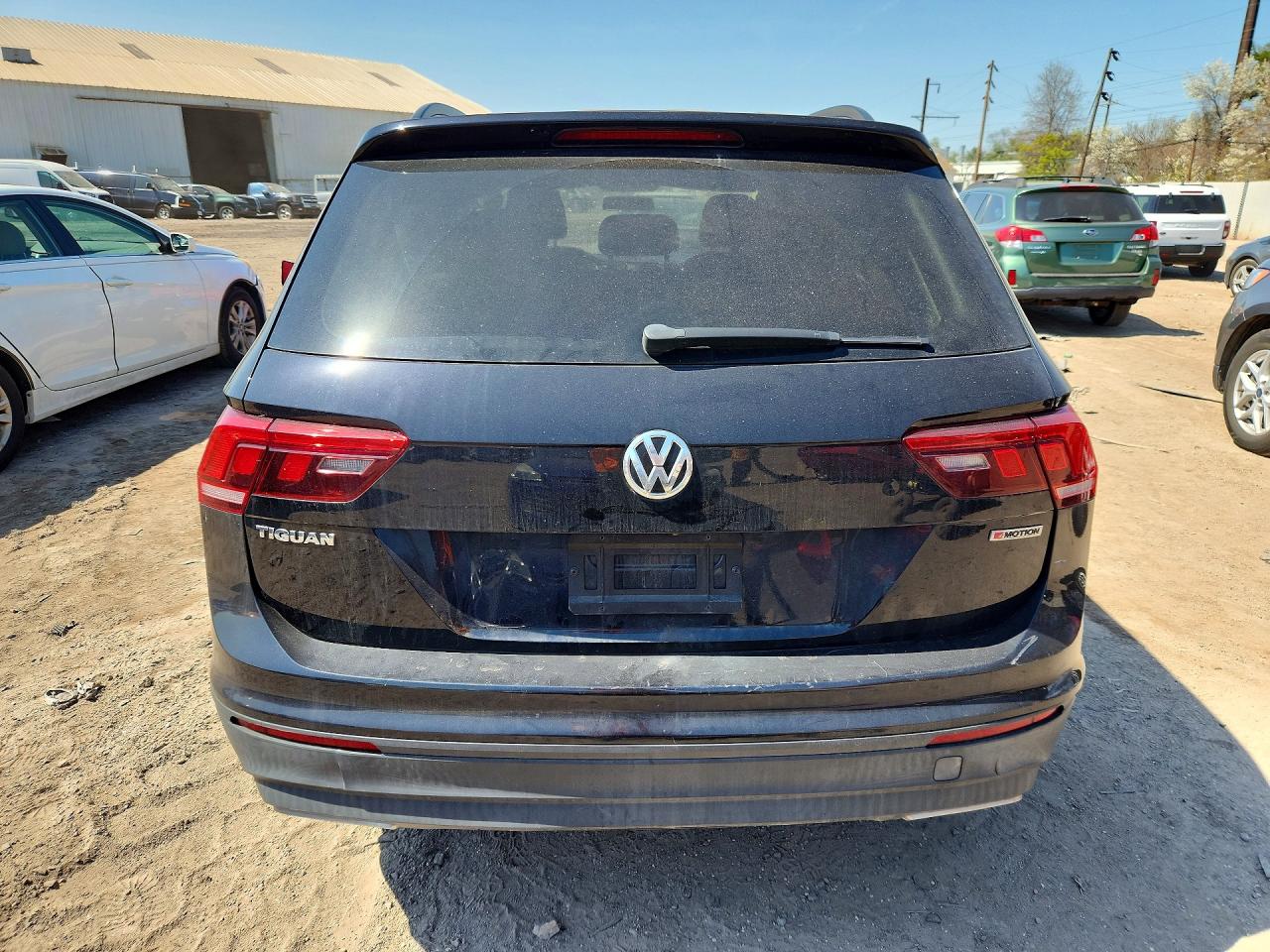 Volkswagen Tiguan S