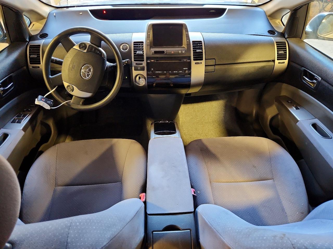 Toyota Prius Base